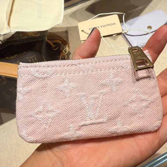 NEW Authentic Louis Vuitton Pink Denim Key Pouch RARE - Picture 3 of 6